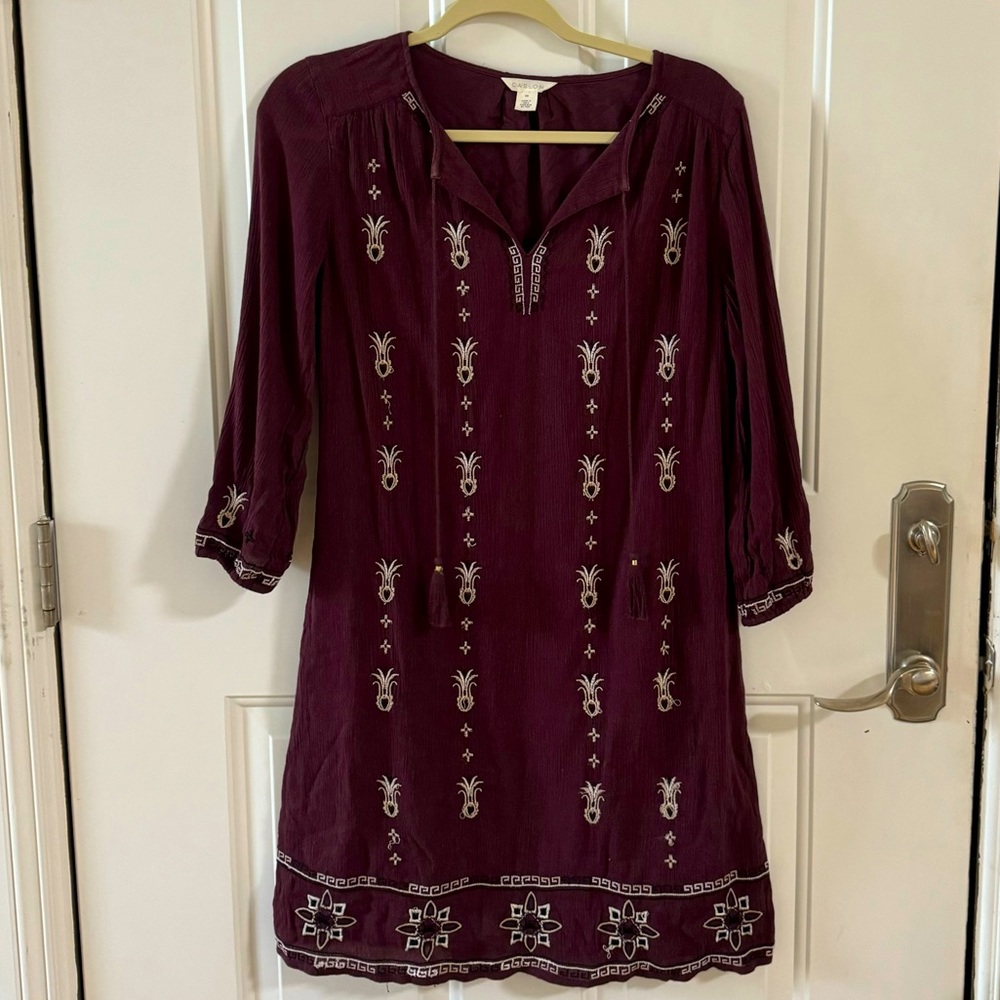 Caslon Knee-length dress